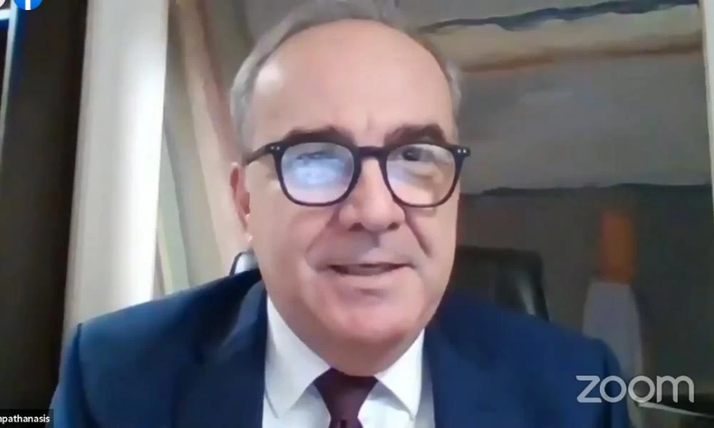 Παπαθανάσης: Θα εμβολιαστώ αμέσως μόλις ειδοποιηθώ - Τι είπε για εστίαση